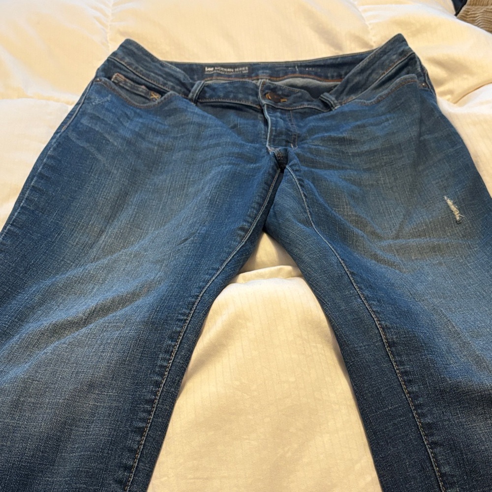 Lee Women's Boyfriend Jeans in Blue